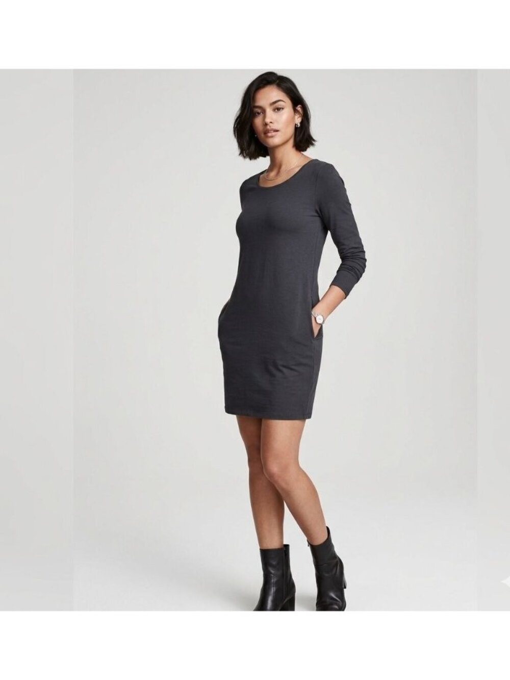 H&M Shift Dress Size Medium Black Jersey Long Sleeve Stretch Scoop Neck